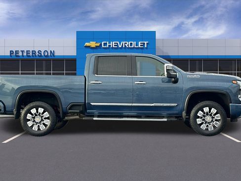 Certified 2025 Chevrolet Silverado 3500 High Country w/ Technology Package image 3