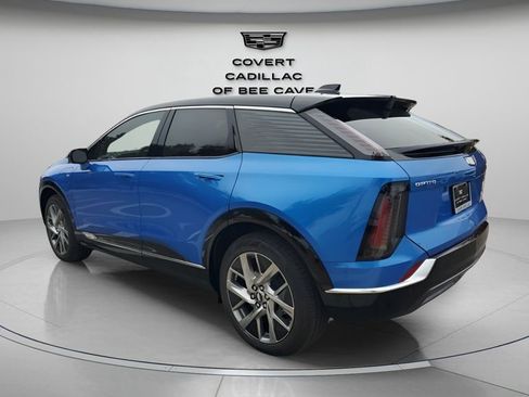 New 2026 Cadillac Optiq Luxury 2 w/ LPO, Floor Liner Package image 7