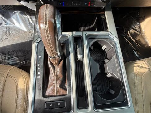 Used 2018 Ford F150 Lariat w/ Equipment Group 502A Luxury image 27