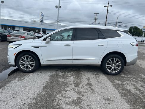 Used 2022 Buick Enclave Premium AWD/4WD image 8