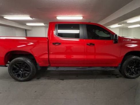 Used 2024 Chevrolet Silverado 1500 LT Trail Boss w/ Convenience Package II image 8