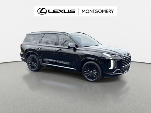 Used 2024 Hyundai Palisade Calligraphy image 2