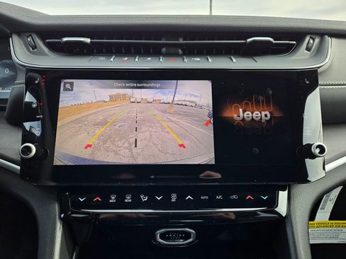 New 2026 Jeep Grand Cherokee Limited w/ Limited Altitude Package image 23