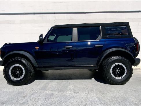 Used 2021 Ford Bronco Badlands AWD/4WD image 3