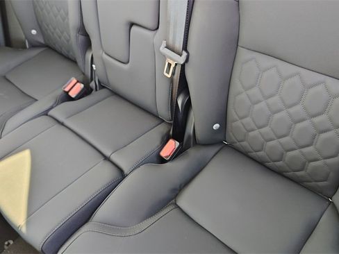 New 2026 Volvo XC90 B6 Plus image 30