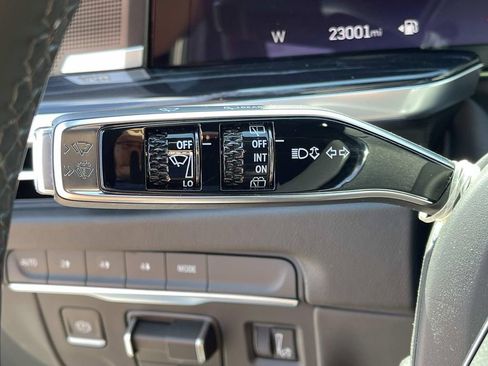 Certified 2025 Cadillac Escalade Sport AWD/4WD image 43