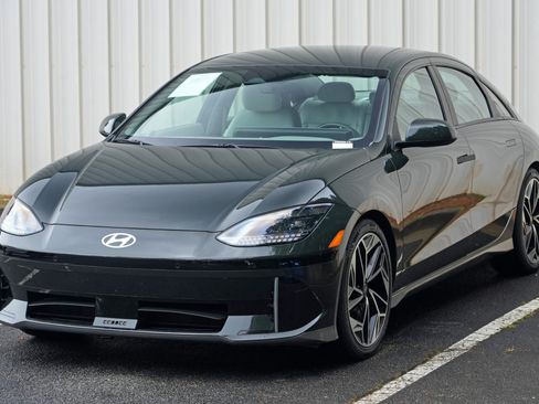 Used 2023 Hyundai Ioniq 6 SEL w/ Cargo Package RWD image 43