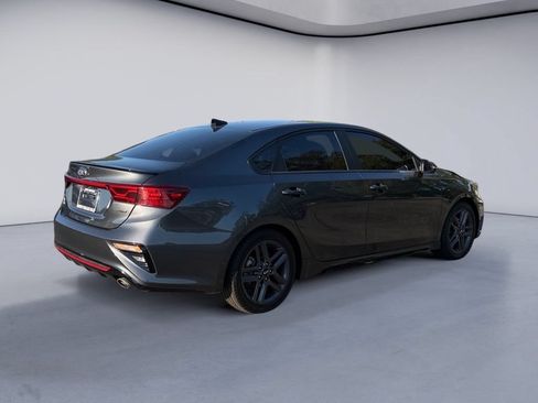 Used 2021 Kia Forte GT-Line w/ GT-Line Premium Package FWD image 5