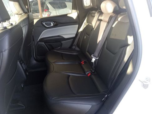 Used 2024 Jeep Compass Limited image 3