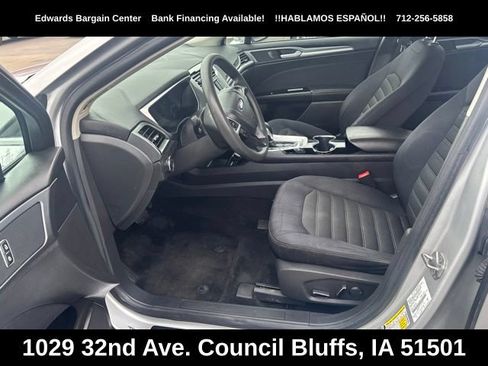 Used 2014 Ford Fusion SE FWD image 12