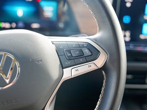 Certified 2024 Volkswagen Atlas SE image 12