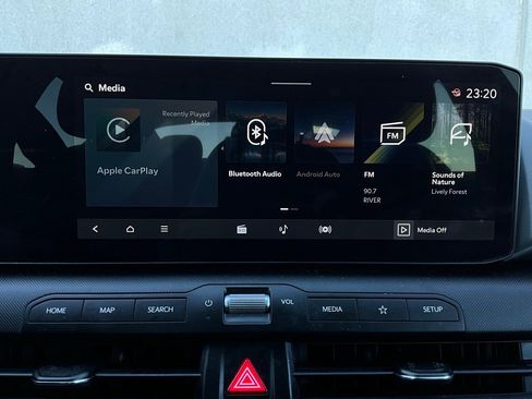 Used 2025 Kia K4 LXS image 31