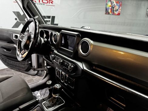 Used 2019 Jeep Wrangler Unlimited Sahara w/ Safety Group image 53