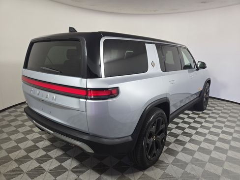 Used 2023 Rivian R1S Adventure image 5