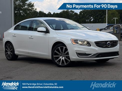 Used 2017 Volvo S60 T5 Inscription Platinum FWD image 1
