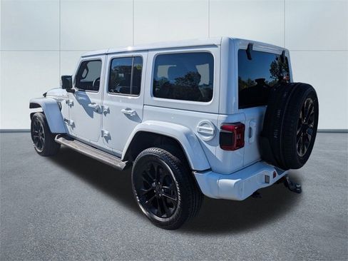 Used 2023 Jeep Wrangler Altitude image 5