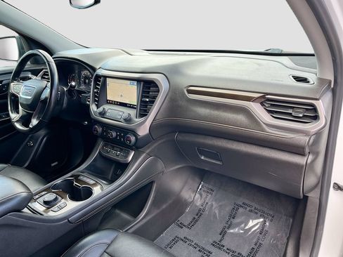 Used 2022 GMC Acadia AT4 w/ Technology Package AWD/4WD image 32
