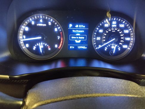 Used 2019 Hyundai Tucson SE FWD image 23