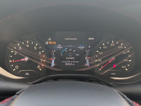 Used 2022 Jeep Compass Trailhawk AWD/4WD image 16