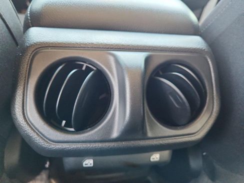 Used 2023 Jeep Wrangler Unlimited AWD/4WD image 20