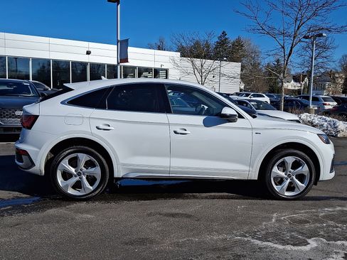 Certified 2025 Audi Q5 2.0T Premium Plus w/ Premium Plus Package image 7