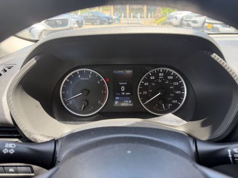 Used 2025 Nissan Sentra S FWD image 38
