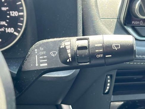 Used 2021 Nissan Rogue S AWD/4WD image 23