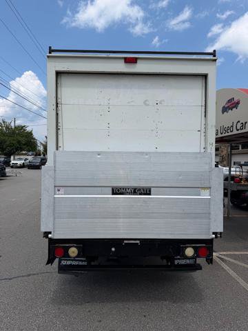 Used 2015 Chevrolet Express 3500 RWD image 5