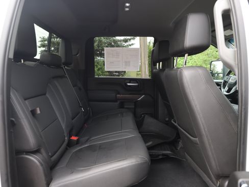 Used 2021 GMC Sierra 3500 SLT w/ SLT Convenience Package AWD/4WD image 12