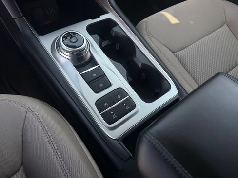 Used 2023 Ford Explorer XLT RWD image 19