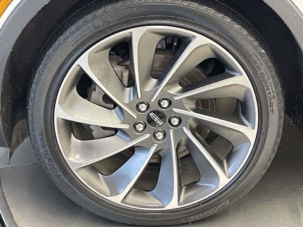 Used 2022 Lincoln Nautilus Reserve w/ Equipment Group 201A AWD/4WD image 11
