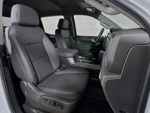 Certified 2026 GMC Sierra 1500 SLT image 27