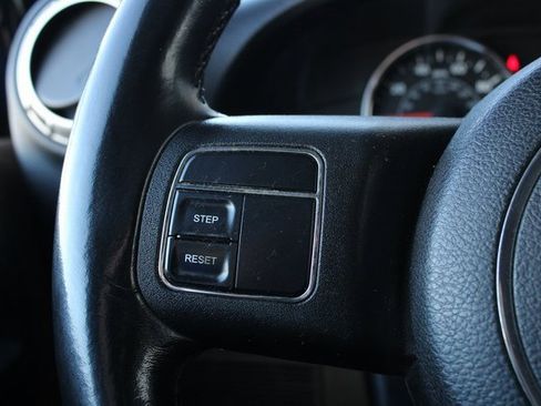 Used 2011 Jeep Wrangler Unlimited Sahara w/ Mopar Chrome Edition Group image 9