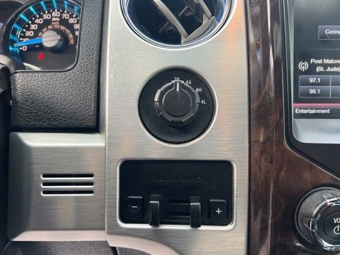 Used 2013 Ford F150 Platinum image 30