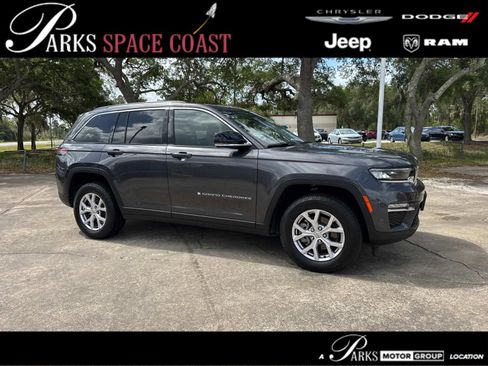 Used 2022 Jeep Grand Cherokee Limited AWD/4WD image 1