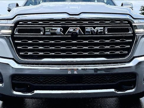 Used 2025 RAM 1500 Limited AWD/4WD image 34