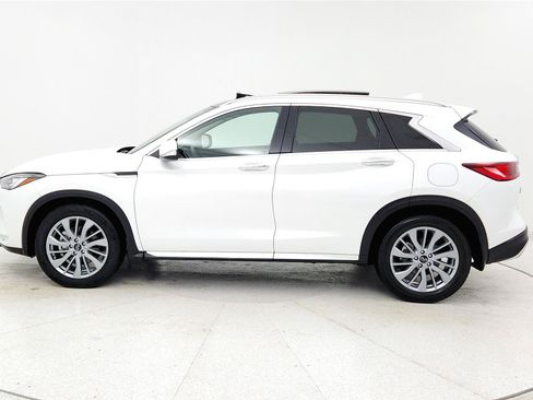 Used 2023 INFINITI QX50 Luxe AWD/4WD image 2