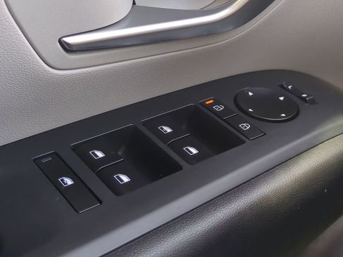 Certified 2025 Hyundai Tucson SE FWD image 30