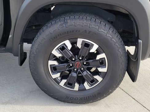 Used 2023 Nissan Frontier Pro-X w/ Technology Package image 13