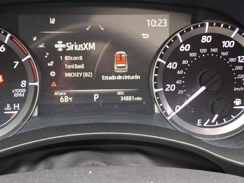 Used 2023 Toyota Highlander XLE FWD image 21
