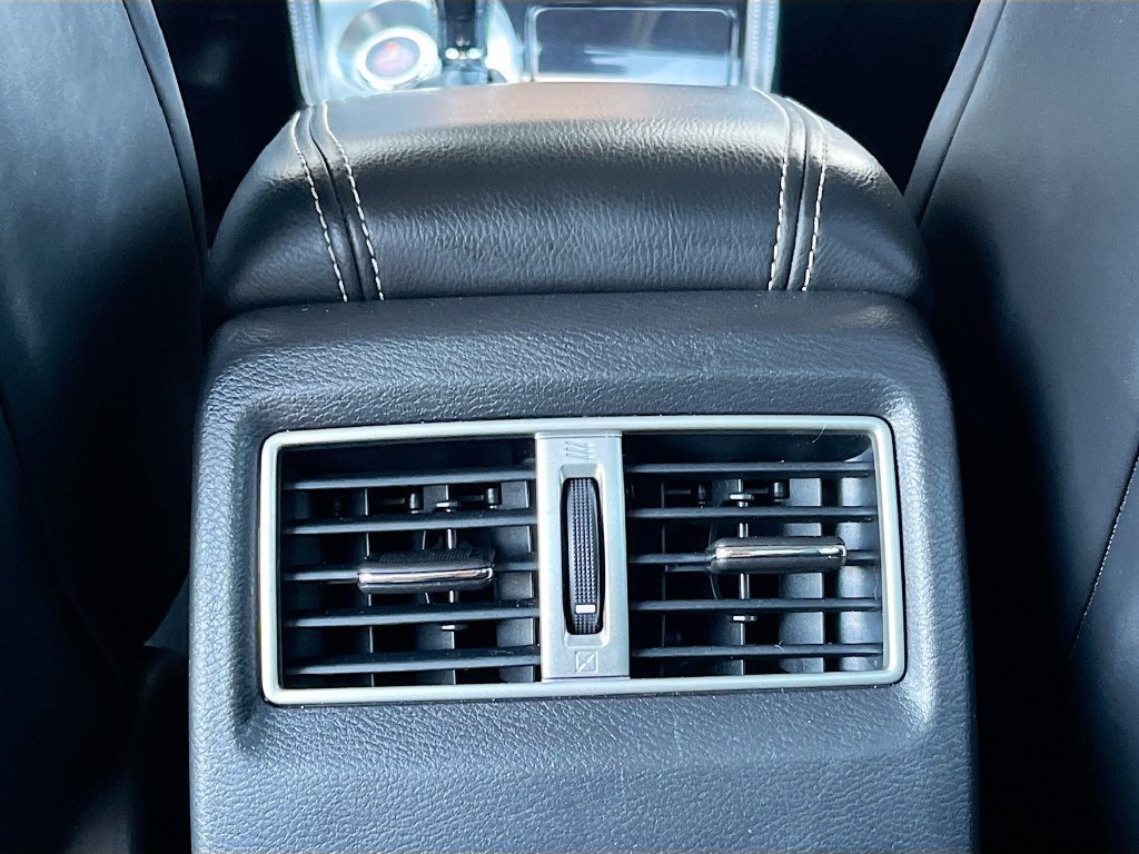 Used 2023 Nissan Maxima Platinum w/ Sport Mat Group FWD image 27