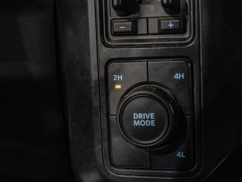 Used 2024 Ford F350 Lariat w/ FX4 Off-Road Package image 29