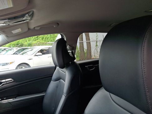 Used 2023 Kia Sportage EX AWD/4WD image 26