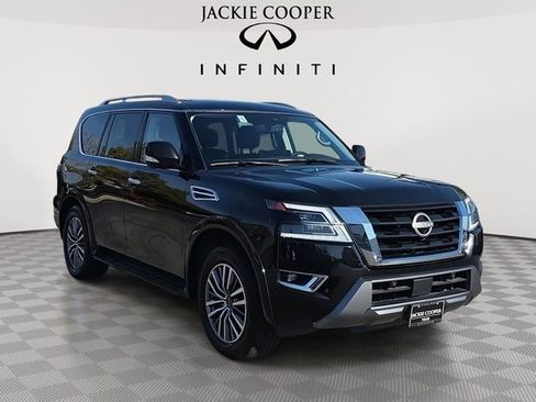 Used 2024 Nissan Armada SL image 3