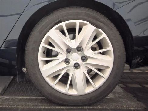 Used 2018 Chevrolet Impala LS FWD image 12