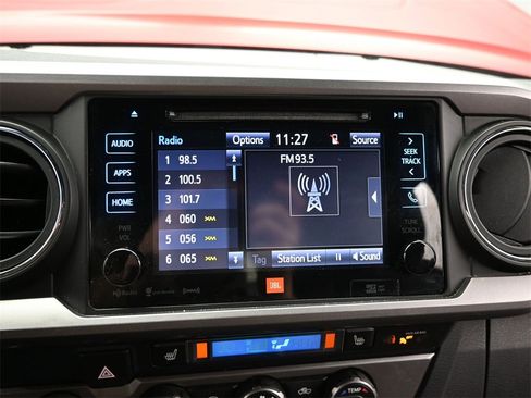 Used 2019 Toyota Tacoma Limited image 24