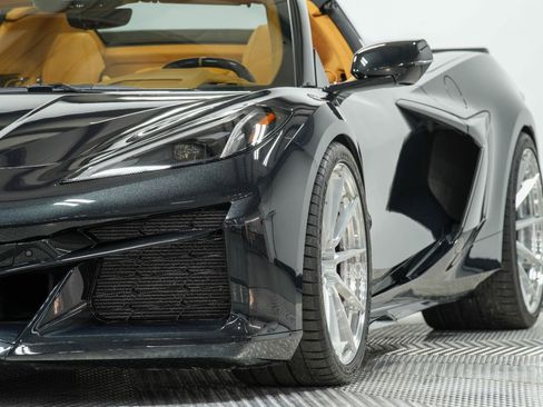 Used 2024 Chevrolet Corvette Z06 RWD image 60