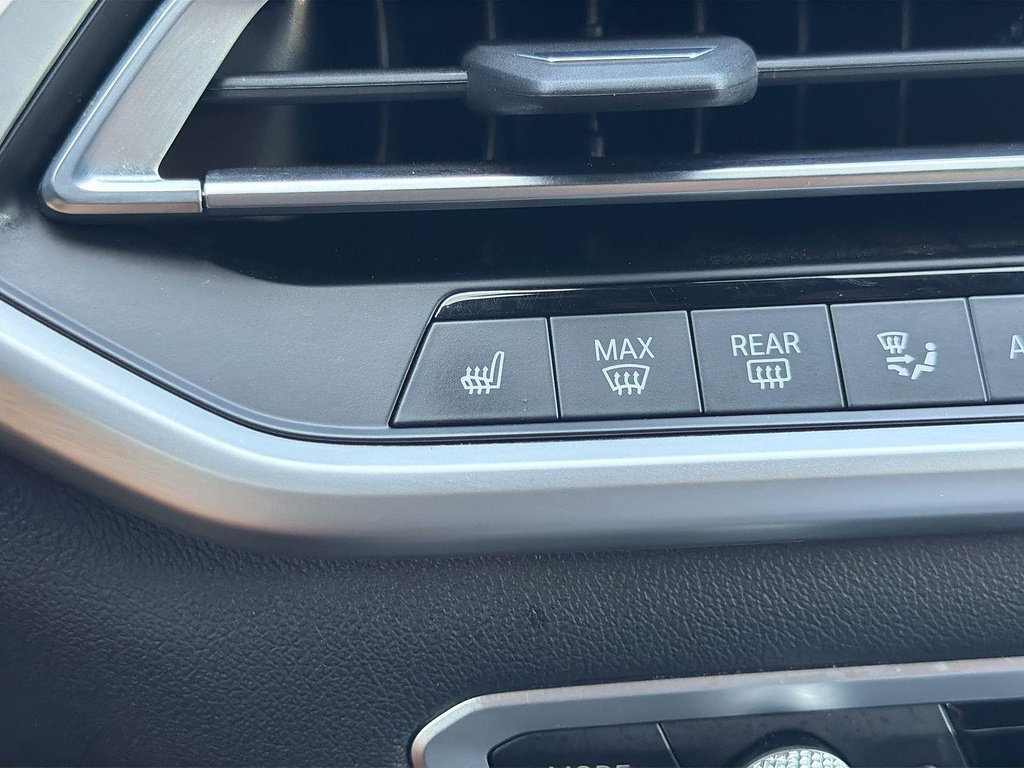 Used 2022 BMW X7 M50i AWD/4WD image 20