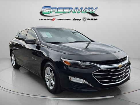 Used 2024 Chevrolet Malibu LS FWD image 1