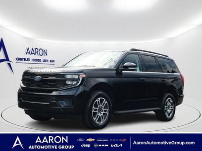 Used 2025 Ford Expedition Active